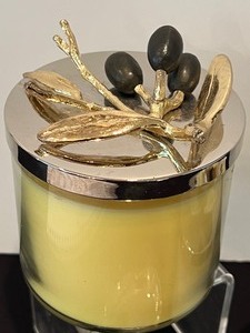lot 405 image: Two Beautiful Candles and Ring Dish by Mikimoto