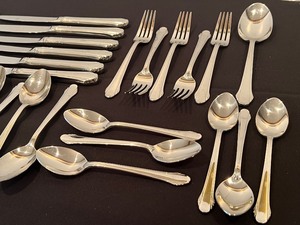 lot 407A image: Set of Gorham Flatware