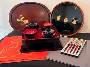 lot 400 image: Array of Wonderful Japanese Items