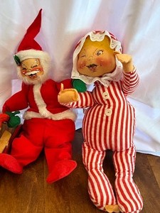 lot 290 image: Three Adorable and Fun Annalee Holiday Figurines