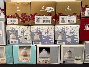 lot 296 image: Collection of Lladro Bells 1987-1998 and 2007-2011