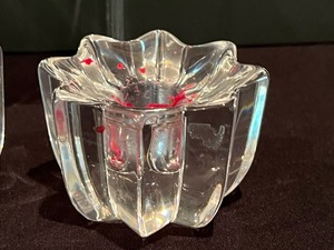 lot 263 image: Orrefors and Kosta Boda Fleur Candleholders