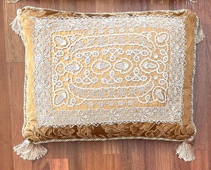 lot 411 image: Pair of Accent Pillows with Tasseled Corners