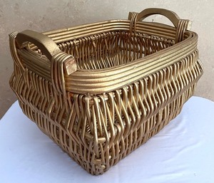 lot 479 image: Delightful Home Decor