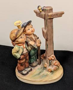 lot 376 image: Three Hummel Figurines
