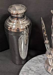 lot 387A image: Assorted Barware