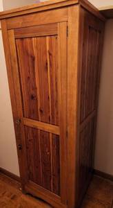 lot 449 image: Functional & Beautiful Cedar Wardrobe