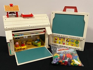 lot 464 image: Vintage Fisher Price School Days Desk & Play Family School