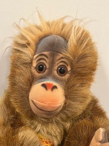 lot 390 image: Steiff Orang Baby with Tags