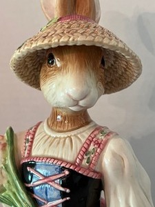 lot 34 image: Fritz and Floyd Old World Rabbit Female Figurine