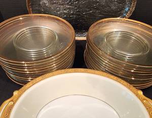 lot 511 image: Lovely Gold-Accented Serving Grouping