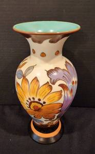 lot 515 image: Vintage Gouda Floral Vase