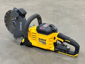 lot 15 image: DeWalt Flex-Volt Cordless 9 Cut-Off Saw