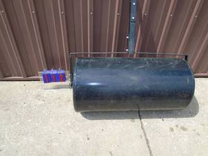34 x 18 steel lawn roller. Looks unused. As shown.