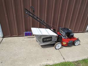 Toro 22 self propelled recycler with Kohler motor & bag. Tested & works. As shown.