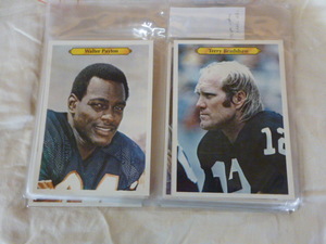 lot 116 image: 1980 Topps Football Super Set