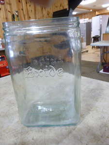 lot 119 image: Antique Exide DMG-7 Clear Glass Battery Jar