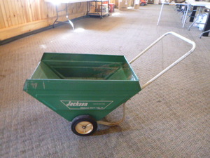 lot 4 image: Jackson Deluxe Cart