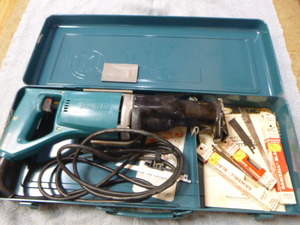 lot 12 image: Makita Reciprocating Saw