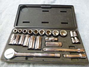 lot 16 image: Stanley Socket Set