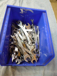 lot 20 image: Bin full of Wrenches