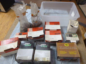 lot 21 image: Lot of Nails and Screws