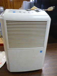 lot 45 image: Fedder Dehumidifier