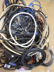 lot 53 image: Electronic Items