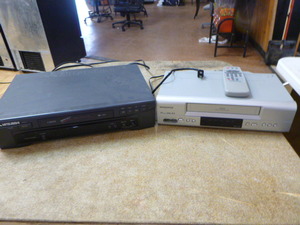 lot 62 image: 2 VHS Players