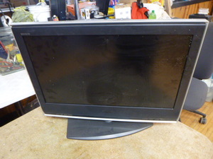 lot 64 image: Bravia 26 HDTV