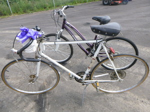 lot 97 image: 2 Bicycles