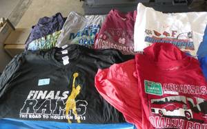 Lot of 19 Mens size XL tshirts