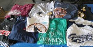 Lot of 25 Mens size Large tshirts