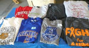26 Mens size XL tshirts