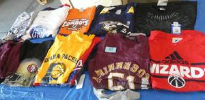 20 Boys MedLarge tshirts