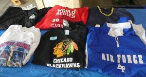 6 Mens size XL sweatshirts and windbreakers