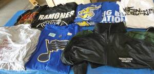13 Mens 2XL tshirts and 1 nice jacket