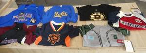 7 tshirts and sweatshirts size Small