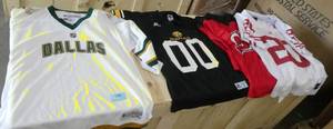 4 jerseys - Youth Large
