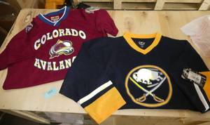 2 jersey shirts - Youth XLarge 1618