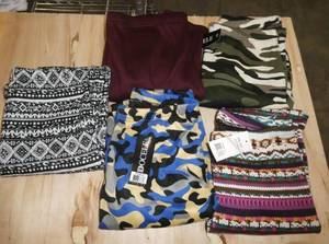 5 Pair of lined teen leggings waist is 25 inches and stretches to 34, inseam is 28 inches