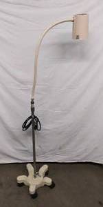 lot 15 image: MSRP $300 Goodwin Model 1196-41 Portable Lumaire Gooseneck Examination Light on Mobile Stand - Great Working Condition