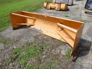 lot 4 image: Snow Pusher