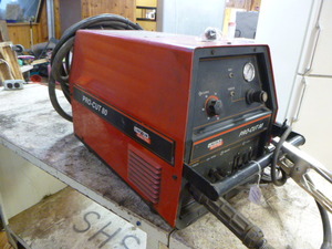 lot 28 image: Lincoln Electric Plasma Cutter