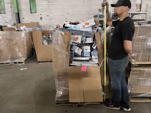 Moen, Pfister, Delta Towel Bars, Toilet Paper Holders, Valves Showers and MORE