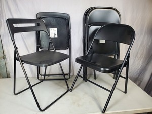 5 Folding Chairs