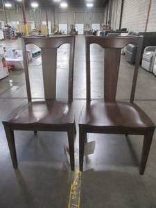 lot 422 image: CREATED FOR MACYs HOOKER FURNITURE Set of 2 Saddle Seat, Splat Back Wood Side Chairs, 210-P163262. In Like New Condition.