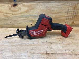 lot 5 image: MILWAUKEE M18 FUEL 18V Lithium-Ion Brushless Cordless HACKZALL Reciprocating Saw (Tool-Only)