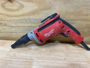 lot 29 image: MILWAUKEE 0-4000 RPM Drywall Screwdriver