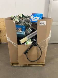 lot 87 image: Gaylord Full of Various Store Returns